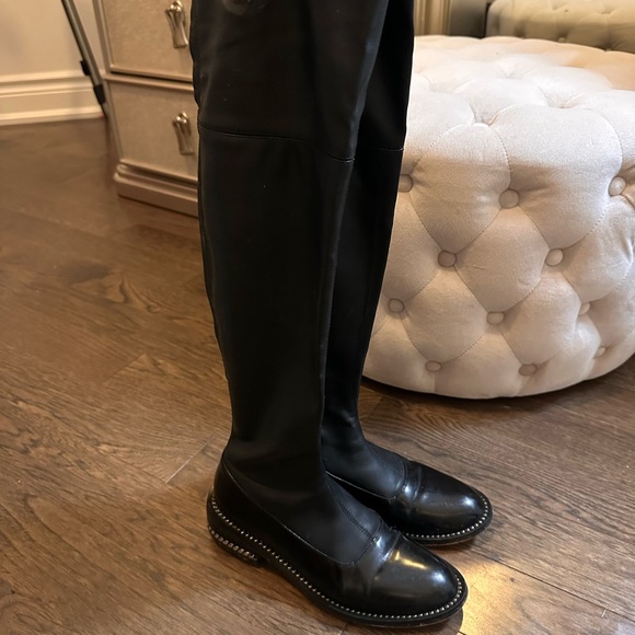 Givenchy knee-high accent, chain, leather boot - Picture 2 of 7